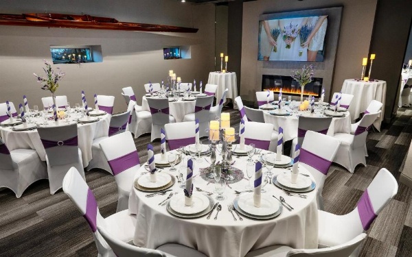 Holiday Inn At the Campus image 19